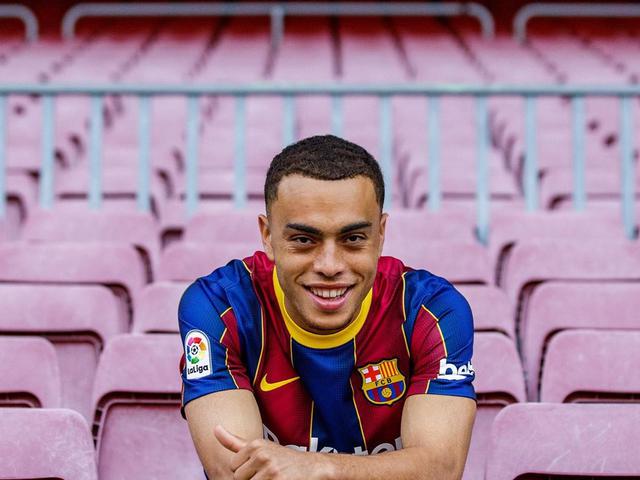 Barcelona berasal dari negara