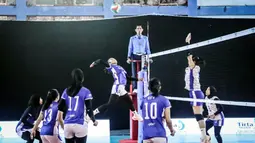 Kedelapan tim putri yang memastikan berlaga di perempat final antara lain Yuso Yogyakarta, Vobgard TNI AD, Baramuda Indonesia Ciakar, Vita Solo, Ganevo Yogya, Triple's, Mabes TNI, dan Bengkulu Jaya. (Dok. PBVSI)