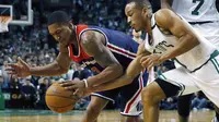 Bradley Beal saat melawan Boston Celtic pada laga Semifinal NBA, Jumat (12/5/2017) (AP Photo/Michael Dwyer, File)