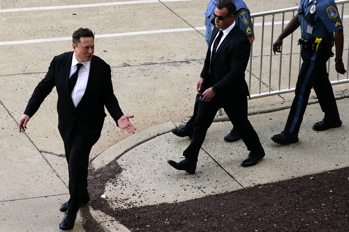 FOTO: Elon Musk Jadi Saksi Sidang Akuisisi SolarCity