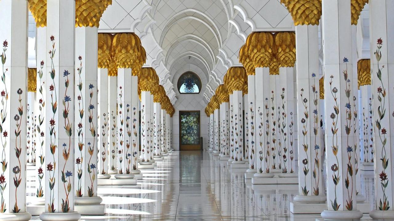 <b>Adab Mandi Wajib</b>