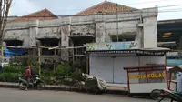 Pabrik cokelat Ceres di jalan Cimanuk, Garut, Jawa Barat, nampak kumuh dibiarkan tanpa perawatan sejak lama (Liputan6.com/Jayadi Supriadin)