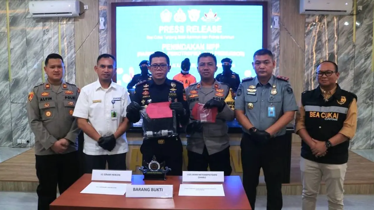 Bea Cukai Tanjung Balai Karimun menggagalkan upaya penyeludupan narkotika yang masuk melalui Pelabuhan Ferry Internasional Tanjung Balai Karimun, Riau, Rabu, 7 Februari 2024.