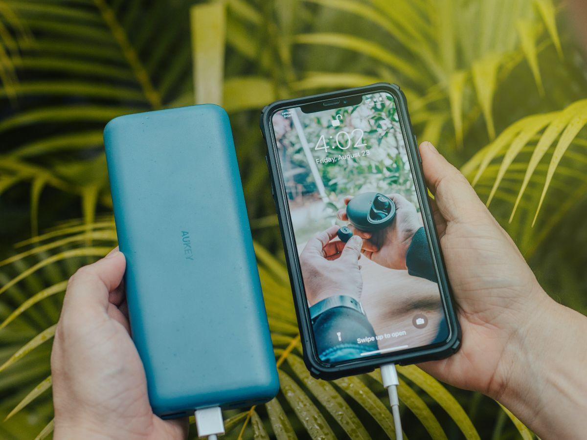 Penyebab&nbsp;iPhone 15 Ngecas Powerbank
