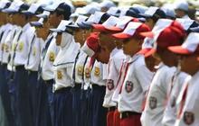 Dedi Mulyadi Larang Sekolah di Jabar Study Tour dan Jualan Buku