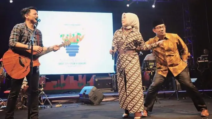 Kritik Foto Ridwan Kamil Bareng Ariel NOAH, KPAI Dikecam