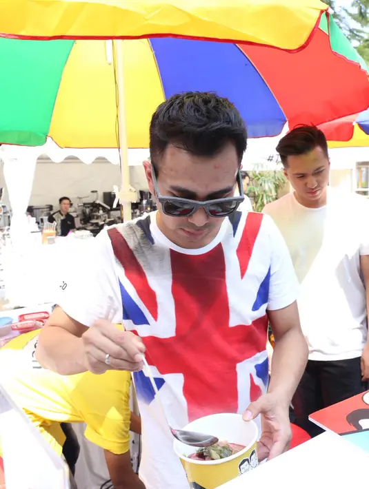 Raffi mengaku tak ingin malu di kemudian hari karna bisnis makanannya tak sesuai dengan selera masyarakat, ia sangat mengutamakan kualitas. (Galih W. Satria/Bintang.com)