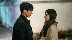 Suzy dan Yang Se Jong dalam Doona! (Foto: Netflix)