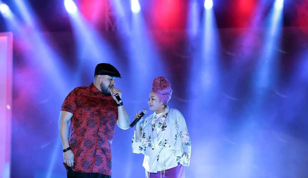 Acara Meikarta Music Festival digelar tanggal 19-27 Agustus. Dimeriahkan penyanyi, seperti Andra & The Backbone, Nidji, Cokelat, Ari Lasso, Bunga Citra Lestari, Andien, Rio Febrian, Titi DJ, Saykoji, Tompi dan masih banyak lagi. (Deki Prayoga/Bintang.com)