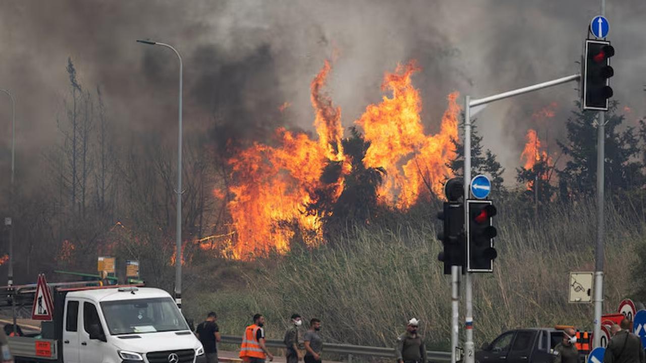 Israel terbakar