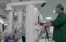 FOTO: Canggih! Dokter di RSCM Sukses Operasi Bedah Hati Pakai Teknologi Robot