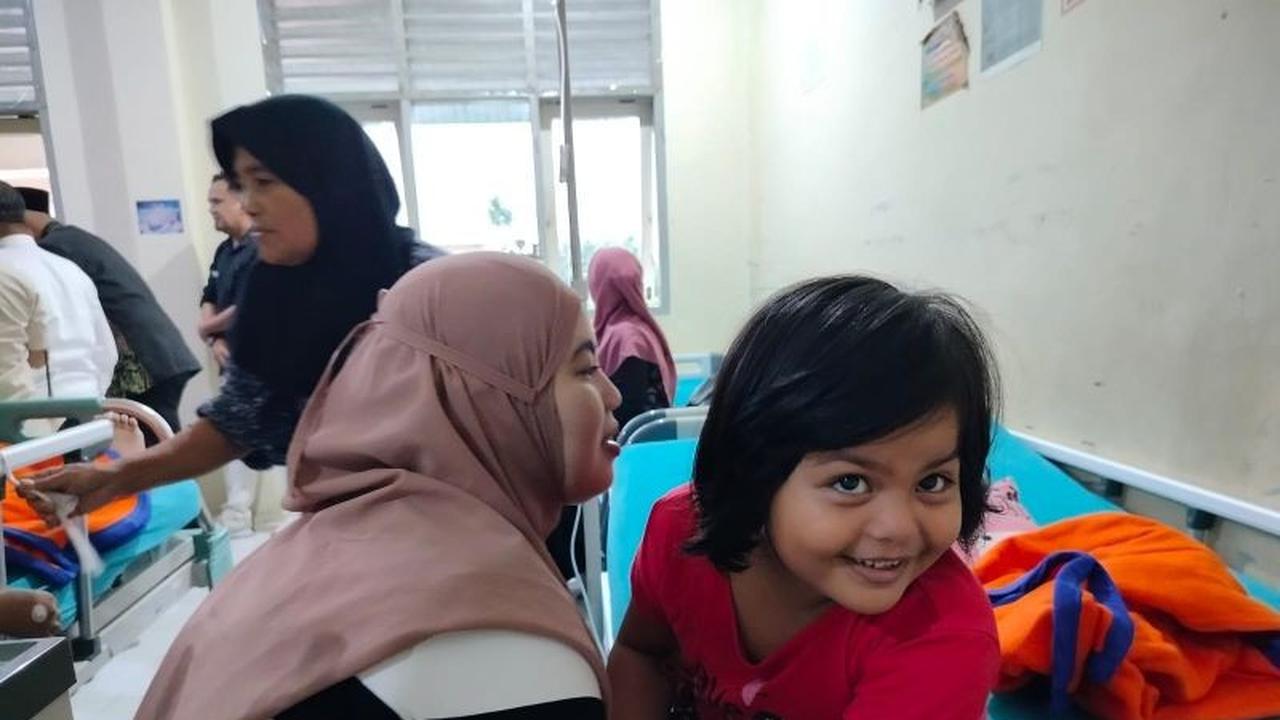119 Korban Keracunan Makan Bergizi Gratis di Agam: Sampel Nasi Goreng Diuji BPOM Padang