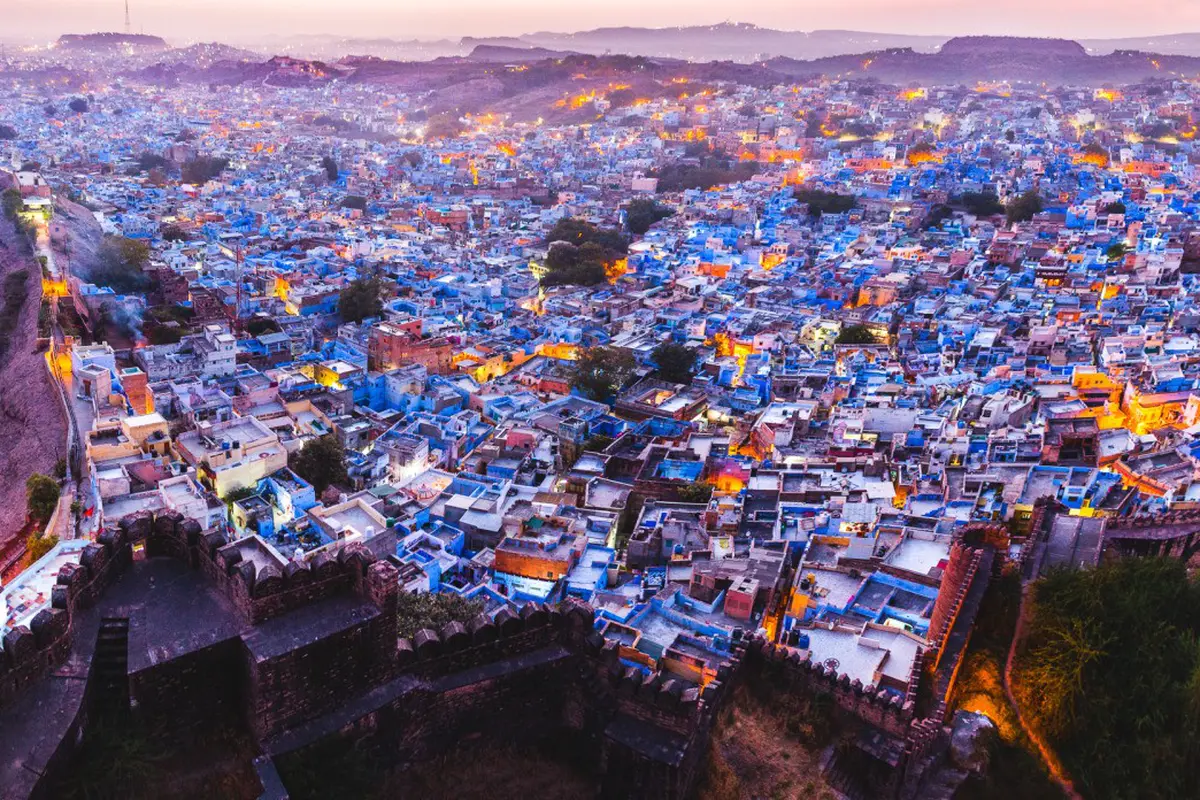 [Bintang] India