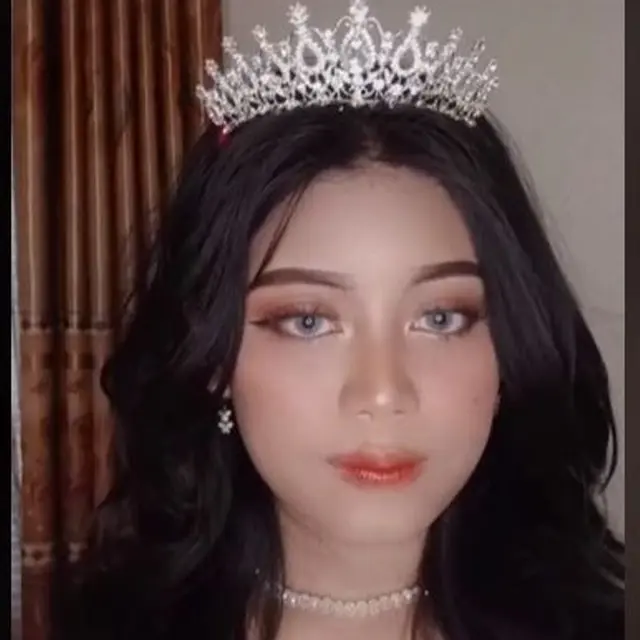 Transformasi Mengejutkan Siswi SMA Sebelum dan Sesudah Pakai Makeup