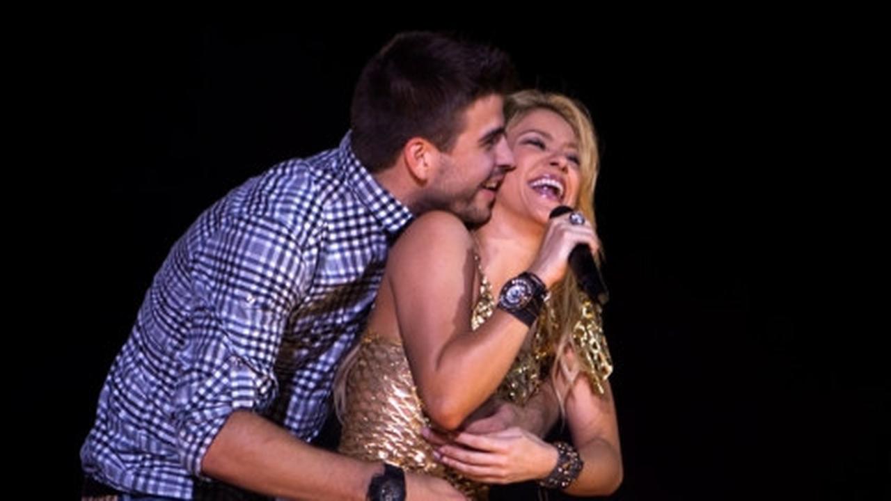 Gagal tulis lagu, Shakira salahkan Barca