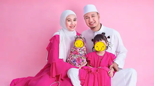 6 Pemotretan Terbaru Keluarga Kecil Kartika Putri, Selalu Harmonis