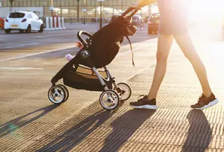 Ilustrasi bayi di atas stroller/copyright unsplash.com/Humprey Muleba