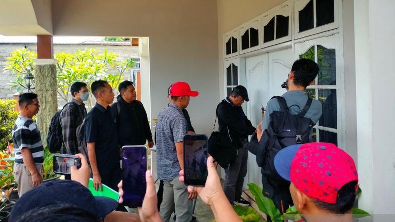 KPK Lanjutkan Penggeledahan di Rejang Lebong Pasca-OTT Bupati, Temukan Bukti Penting