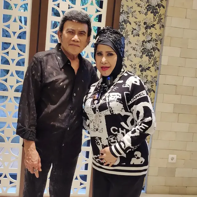 6 Momen Reuni Pedangdut Era 80-an, Gaya Elvy Sukaesih Curi Perhatian