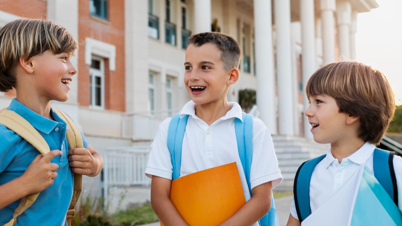 Mengatasi Anak yang Enggan Sekolah: Strategi Emosional dan Praktis untuk Orangtua