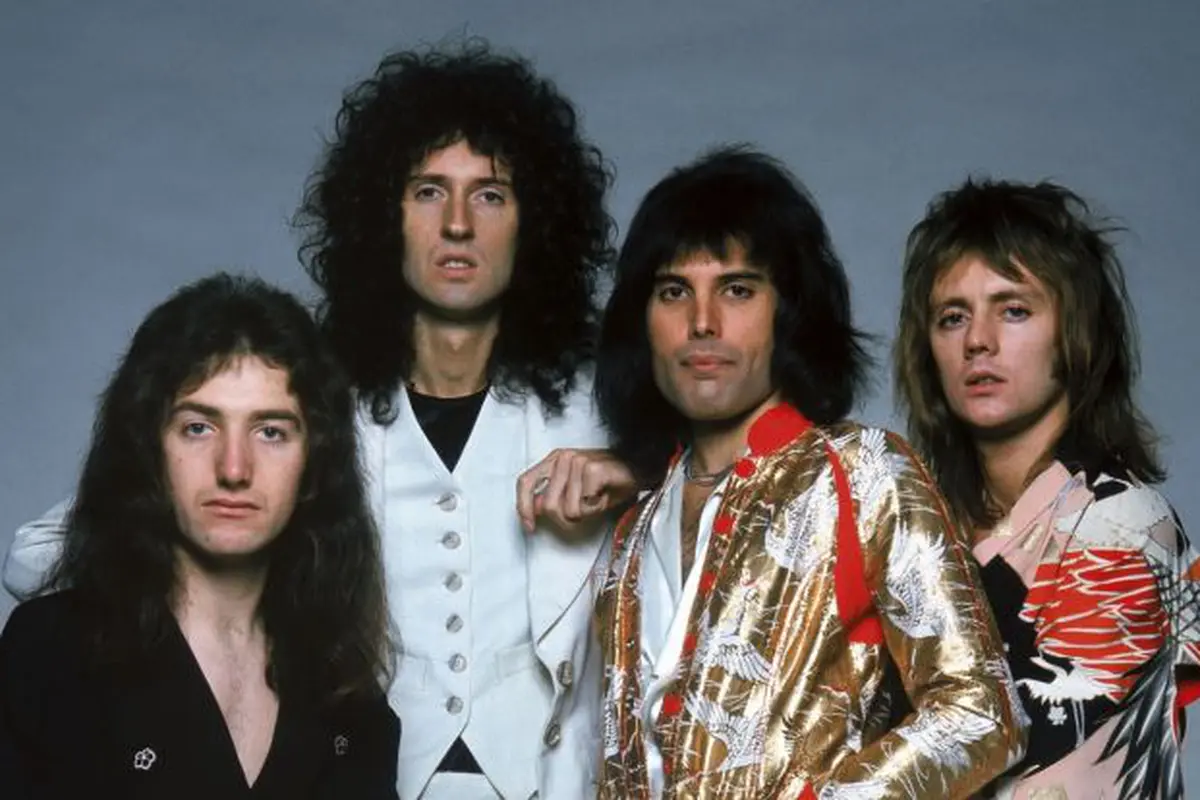 [Bintang] Queen