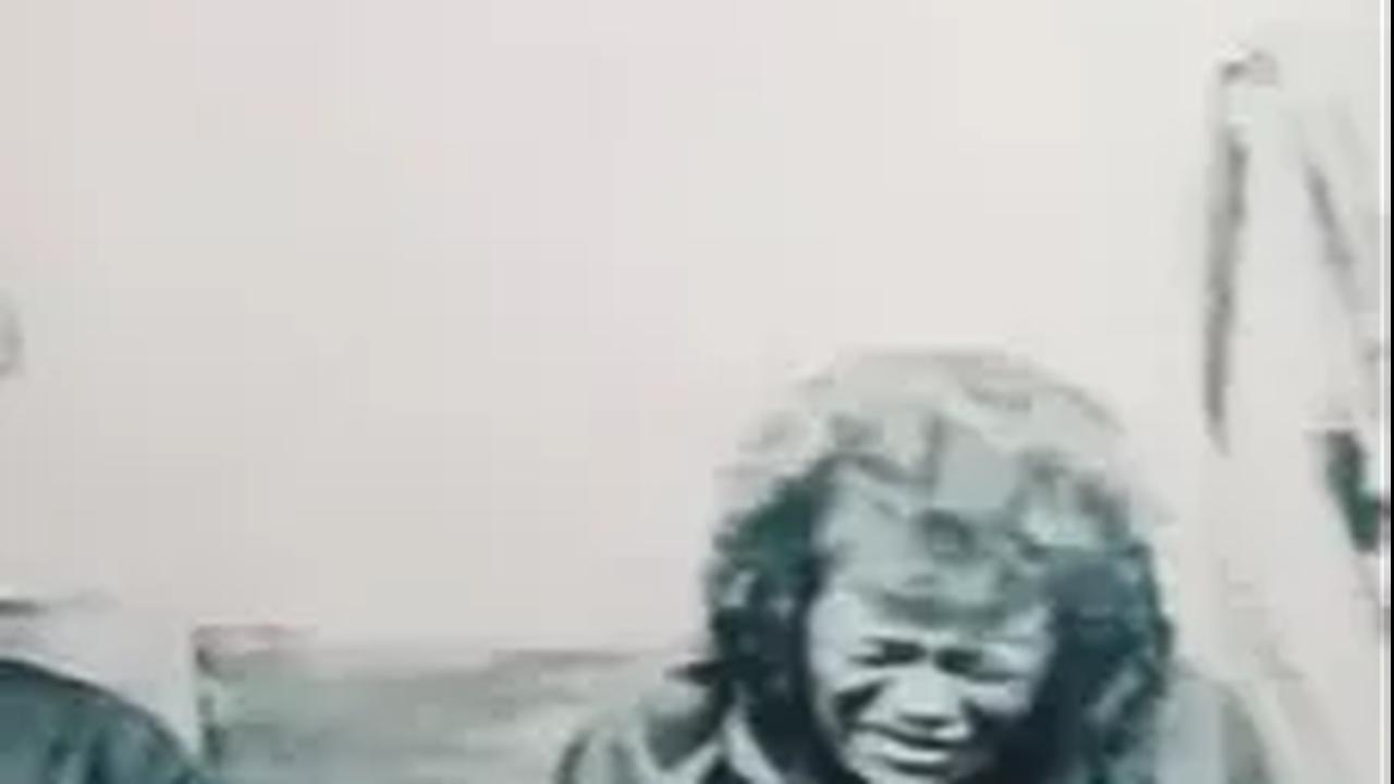 Pahlawan Nasional yang terkenal dengan ke shalehahannya dan keberaniannya.<br>