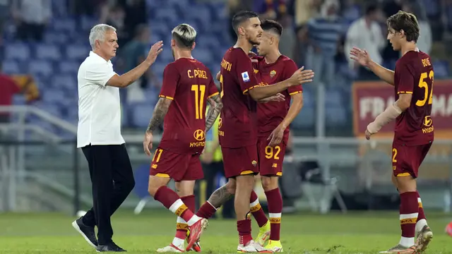 FOTO: Debut Manis Mourinho, AS Roma Gilas Fiorentina 3-1