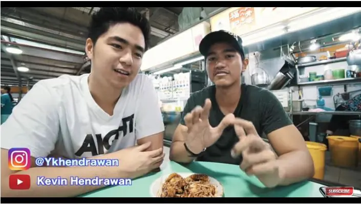 Dalam video di akun Youtube Kevin Hendrawan, Kaesang cerita cara dia berhemat selama hidup di Singapura. (Foto: Youtube Kevin Hendrawan)