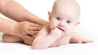 Pijat Bayi Bisa Meningkatkan Berat Badan Bayi