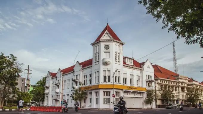 Kota Surabaya (Photo by Kristian Tandjung on Unsplash)