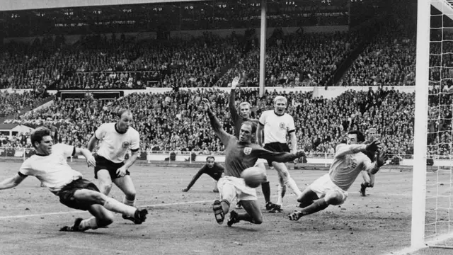 5 Final Bersejarah Piala Dunia: Tragedi Maracanazo Sampai Pele