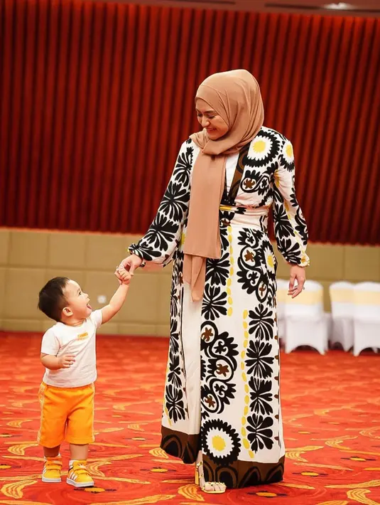 <p>[Instagram/nathalieholscher]</p>