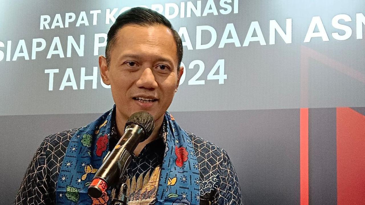 <b>Tak mengherankan memang lantaran Sarwo Edhie merupakan ayah dari ibunda AHY yaitu Kristiani Herrawati.</b>