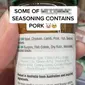 Tuduhan jualan bumbu mengandung babi yang viral di media sosial berujung jadi meme. (dok. Instagram @tiktok.viral.my/https://www.instagram.com/p/CniFKFfMQVC/)