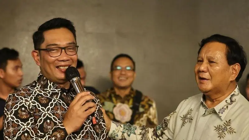 Mantan Gubernur Jawa Barat (Jabar) Ridwan Kamil bersama Calon Presiden (Capres) Koalisi Indonesia Maju (KIM) Prabowo Subianto.