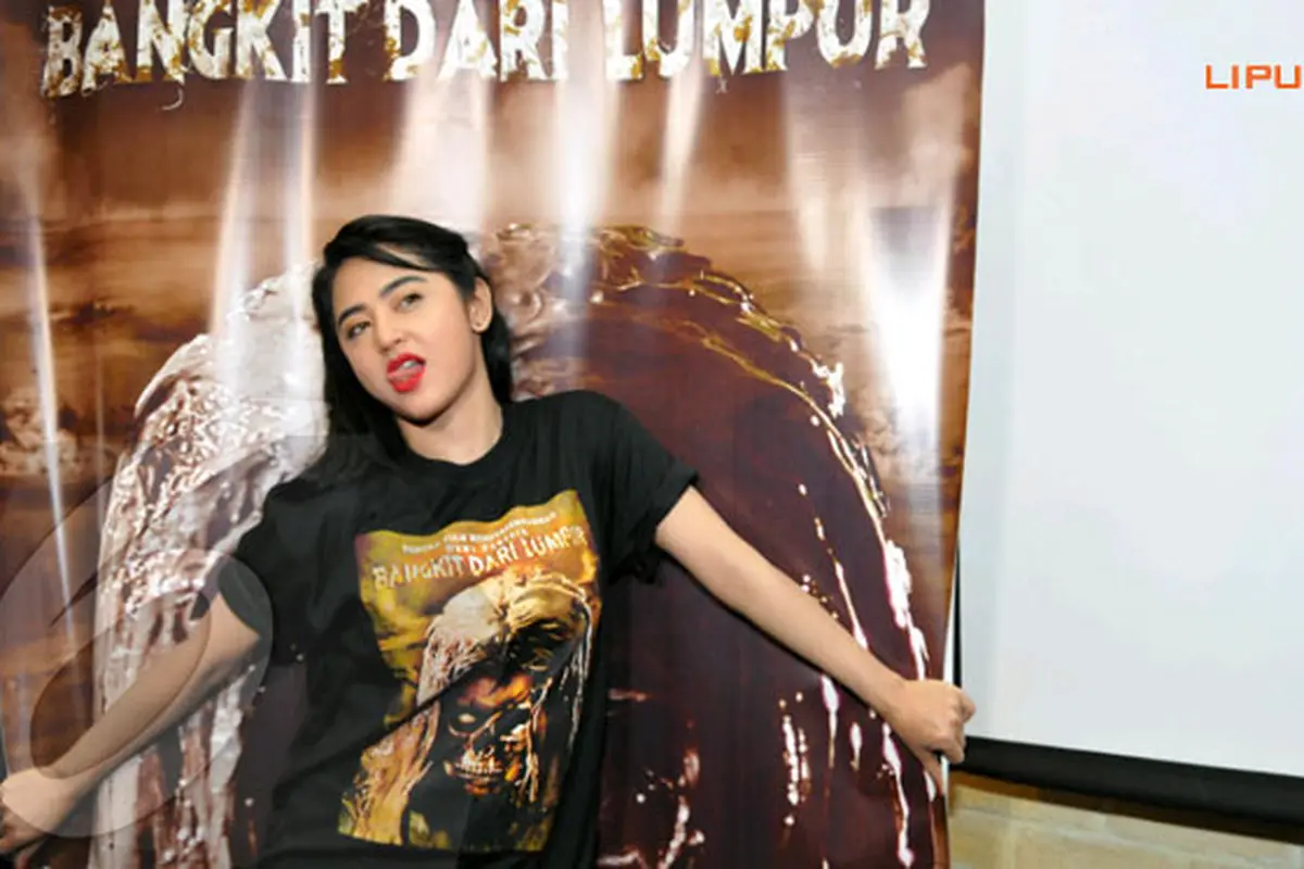 dewi-persik-galeri-4-131017c.jpg