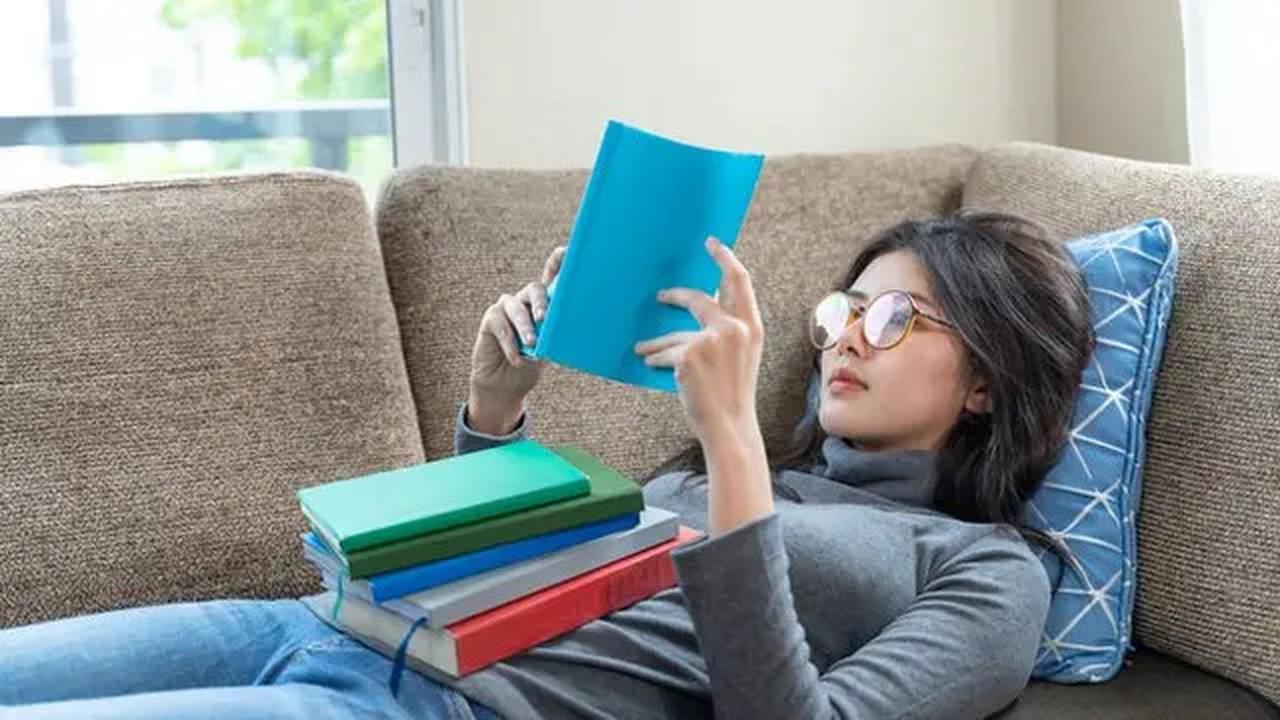 6 Buku Motivasi Favorit Najwa Shihab & Maudy Ayunda yang Bikin Kamu Lebih Positif