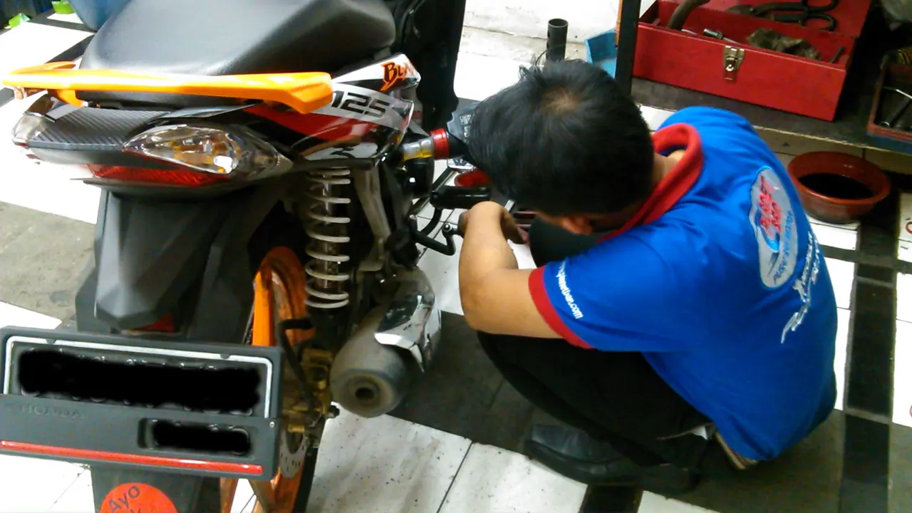 Ganti oli motor