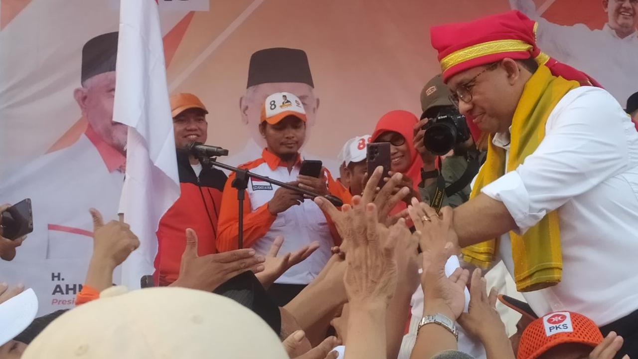 <br>Melihat semangat kader PKS, Anies yakin bisa memenangkan Pilpres dan Pemilu 2024, khususnya di Sulsel. Jika legislatif dan eksekutif berhasil dimenangkan, Anies yakin perubahan akan terjadi.&nbsp;