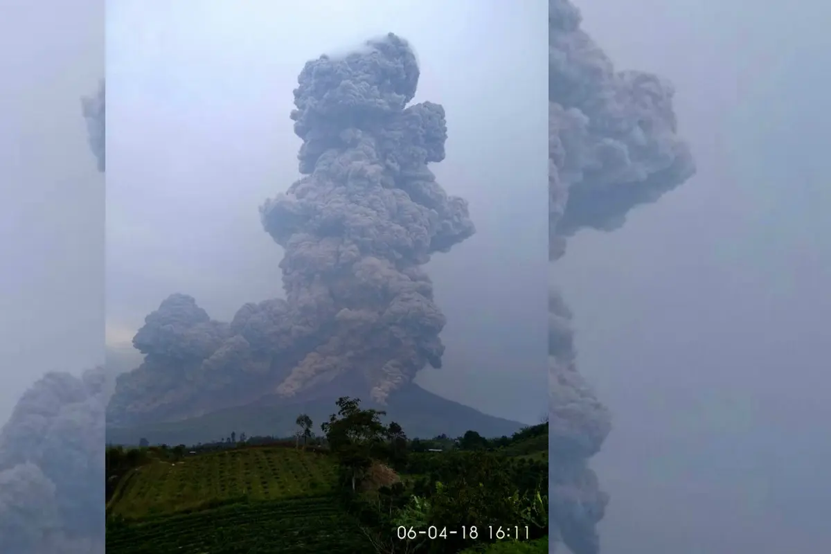 Gunung Sinabung