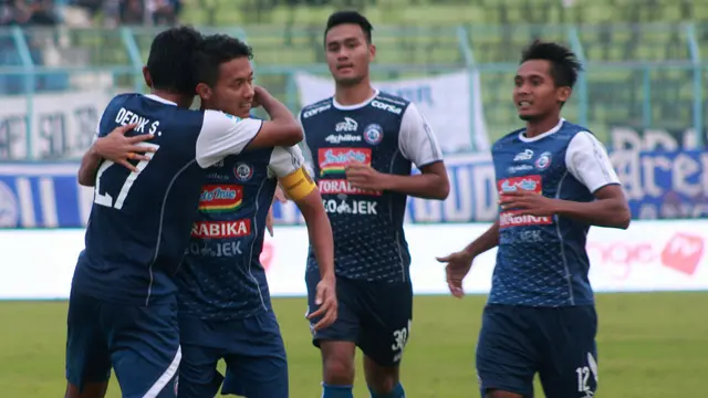 Arema FC vs Persipura Jayapura