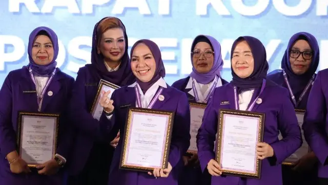 TP Posyandu Kalsel Juara Pertama Nasional Lomba Implementasi 6 Bidang SPM 2025