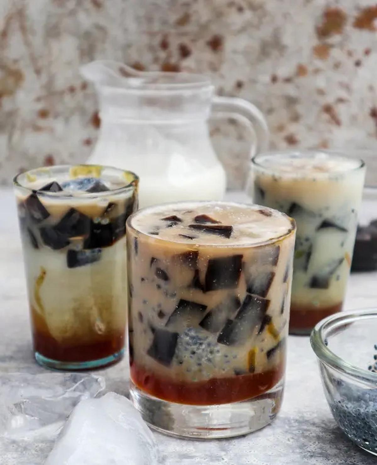 11 Resep Es Nutrijel Cincau yang Segarnya Bikin Nagih, Cocok untuk Menu Buka Puasa