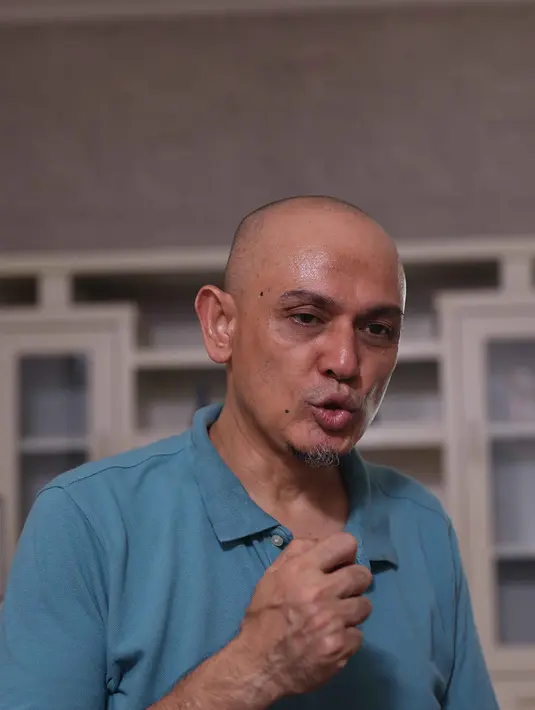 Hengky disela-sela syuting film 3 Pilihan Hidup di kawasan Pejaten, Jakarta Selatan, Jumat (8/4) mengaku ingin menjadi bagian pemerintah dalam memerangi narkoba. (Nurwahyunan/Bintang.com)