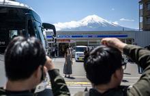 FOTO: Gara-Gara Perilaku Buruk Wisatawan, Jepang Mau Pasang Penghalang Raksasa Pemandangan Gunung Fuji