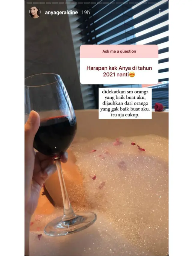 Instastory Anya Geraldine