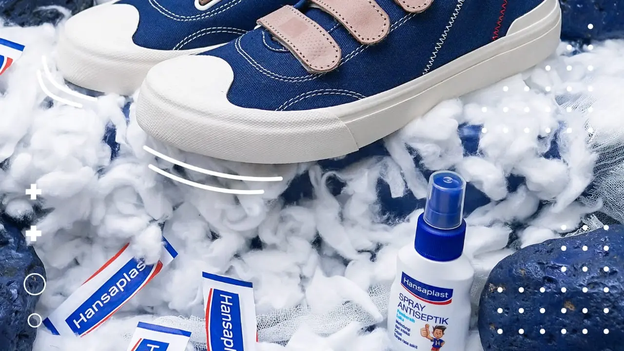 Koleksi kolaborasi Sage Footwear X Hansaplast
