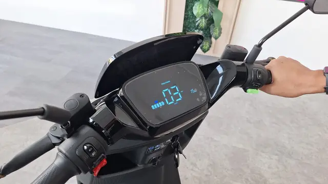 Polytron Punya Motor Listrik Baru Fox 200, Harganya Rp 11 Jutaan (Arief A/Liputan6.com)