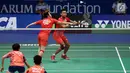 Ganda Campuran Indonesia, Tontowi Ahmad/Liliyana Natsir saat laga melawan Chan Peng Soon/Yen Wei Peck (Malaysia) di Semifinal Indonesia Open 2017, Jakarta, Sabtu (17/6). Tontowi/Liliyana unggul 21-13, 21-14. (Liputan6.com/Helmi Fithriansyah)