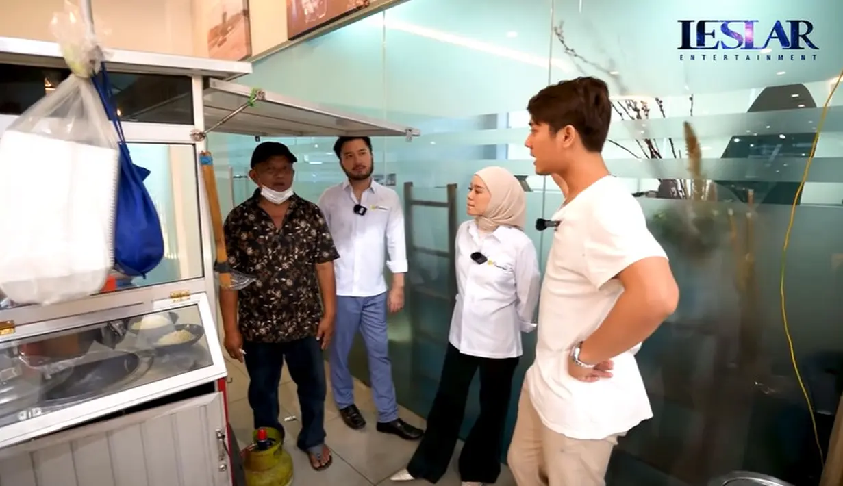 Lesti Kejora dan Rizky Billar (Youtube/Leslar Entertainment)